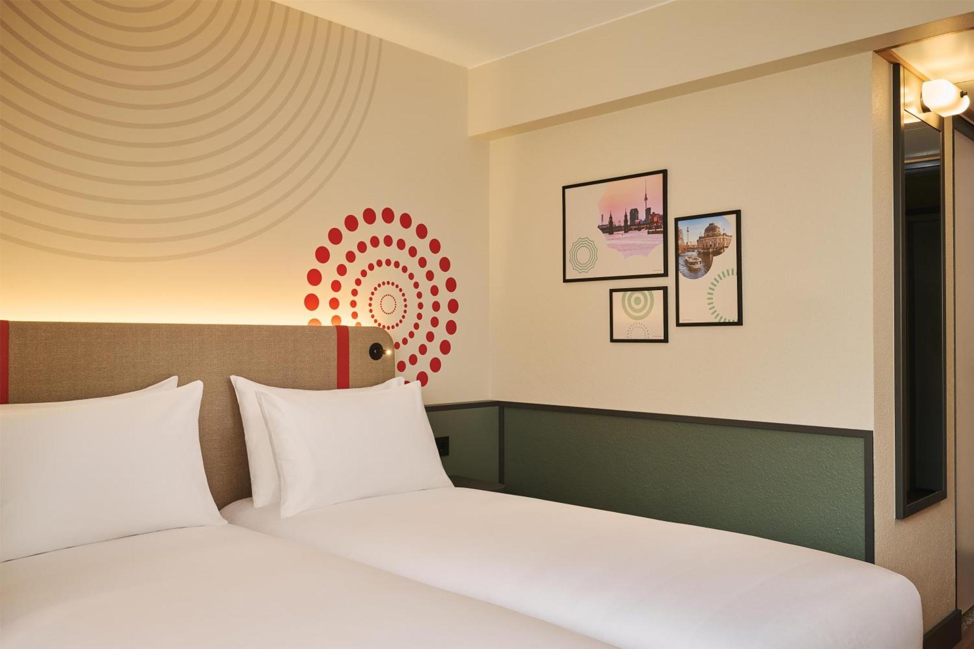Standard Double or Twin Room,1769478318:JPEG